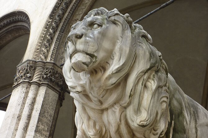 Munich Private Walking Tour With A Professional Guide - Exploring Odeonsplatz and Ludwigstrasse
