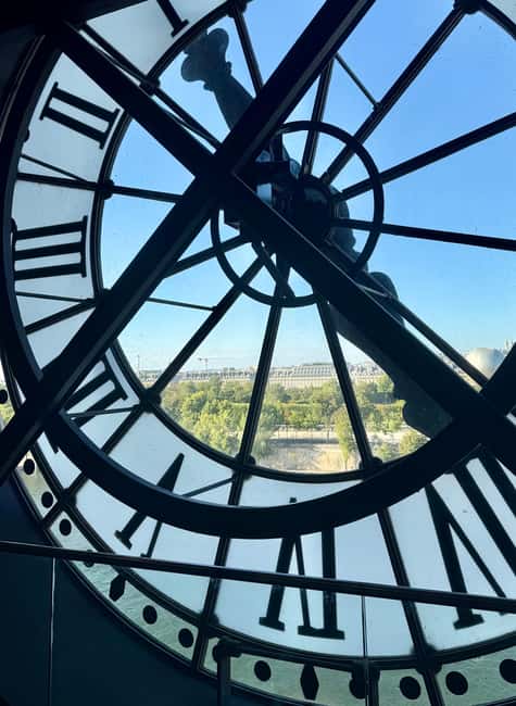 Musée d'Orsay: private tour with a certified guide - The Unique Setting of the Musée dOrsay