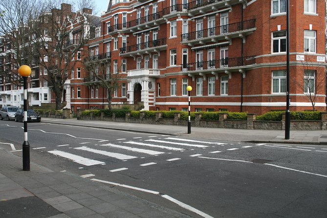 Music of London Rock And Pop Private 3-Hour Walking Tour - Stand Outside Abbey Road Studios and Recreate the Album Cover