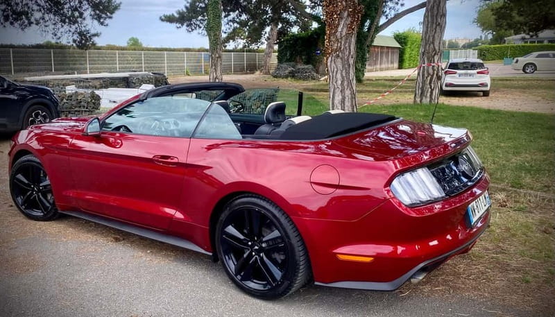 Mustang Paris Tours - Discover Paris’s Most Famous Streets in a Convertible Mustang