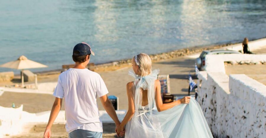 Mykonos: 1 hour private photo session in Mykonos Town - Exploring Mykonos Towns Iconic Landmarks with a Professional Photographer