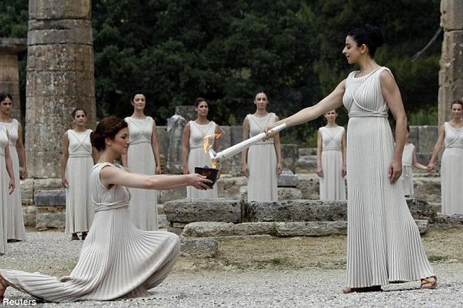 Mykonos & Santorini from Athens - From Piraeus to Mykonos: The Start of the Island Escape