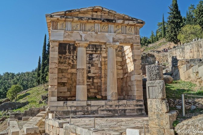 Mystical Delphi & Hosios Loukas Byzantine Wonder Luxury Day Tour - Starting Point: Convenient Athens Hotel or Port Pickup