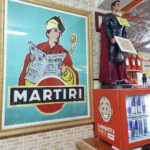 Naples cheers: Bar tour with Free Drinks - The Role of the Guide in Creating a Memorable Night