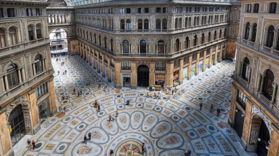 Naples: City and Street Food Market - Starting Point at Piazza Municipio and the Neptune Fountain
