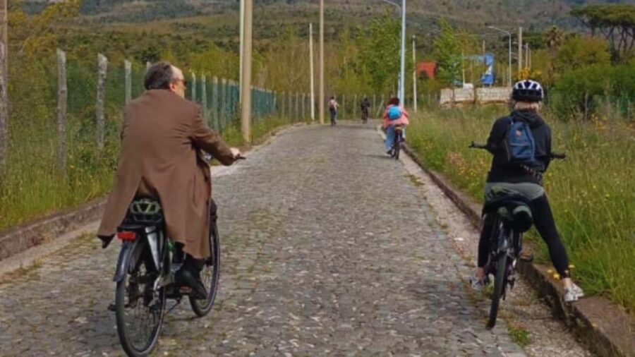 Naples: e-bike rental on Mount Vesuvius with crater access - Starting Point Near Antico Cellaio and Easy Parking