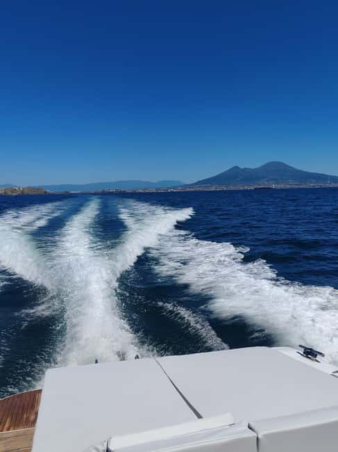 Naples Express Tour: Castles, Legends & the Gulf - From the Historic Borgo Marinari to the Gulf Views