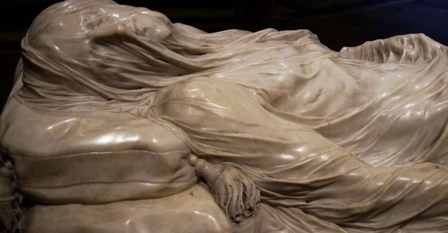 Naples: Old Town Tour with Veiled Christ and Cathedral - Starting at the Duomo di Napoli