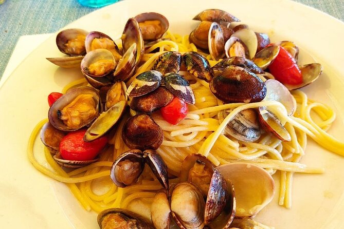 Naples Urban Culture Tour: Street Art, Wine and Culinary Tasting - Tasting Naples’ Essential Street Food and Desserts