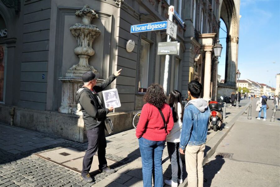 National Socialism WWII with licensed guide - private tour - Starting at Odeonsplatz: The Roots of Nazi Munich