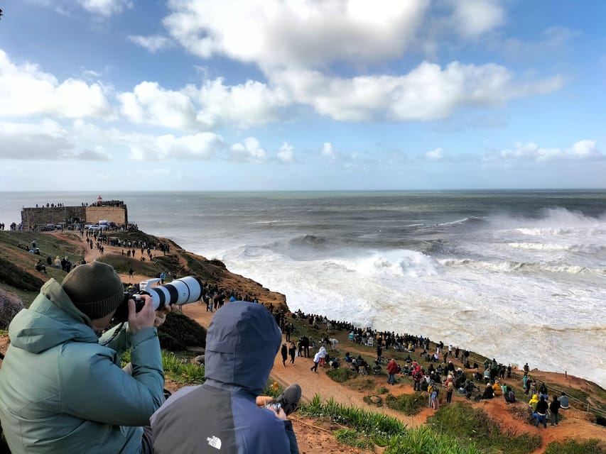 Nazaré (Giant Waves): Half-Day Private Tour from Lisbon - Discovering the Historic Fort and Surf Museum