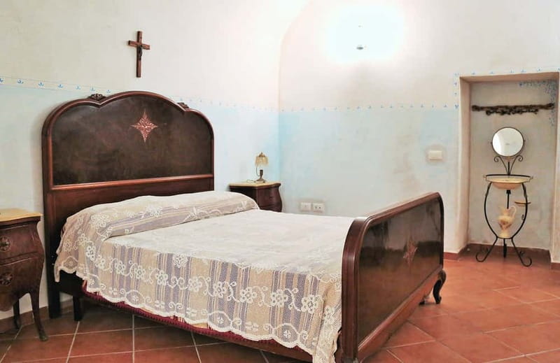 neapolitan show with traditional music, dance and tasting! - Practical Details and Accessibility