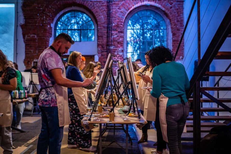 Neon Paint - Painting and Wine in the Dark in Warsaw - The Meeting Point: The Pink Building with "UNITRA-UNIZET"