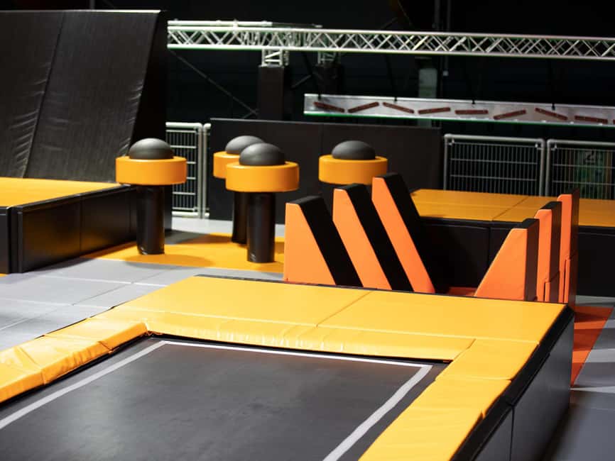 Netphen: 1.5-hour trampoline arena ticket - What Activities Are Included in the 1.5 Hours?