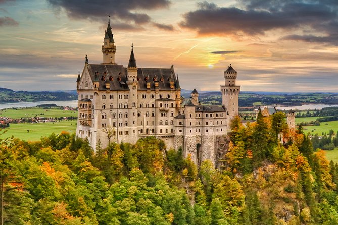 Neuschwanstein Castle Skip-the-Line Private Tour for Groups - Visiting Neuschwanstein Castle: The Fairytale Structure