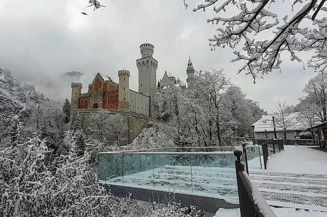 Neuschwanstein Exclusive Romantic Winter Tour INCL. TICKETS - Exploring Neuschwanstein Castle with Skip-the-Line Access