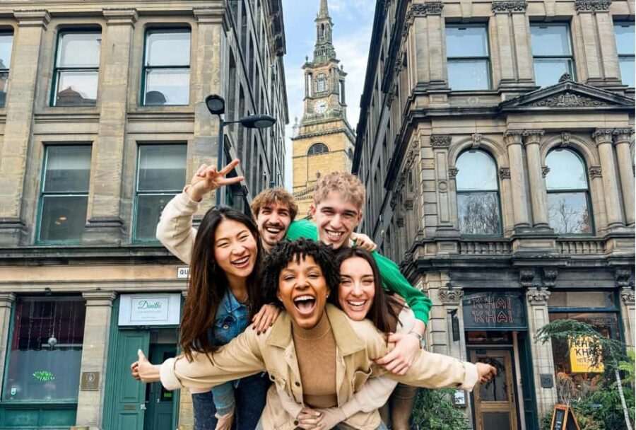 Newcastle: City Walking Tour & Exploration Game - Starting Point at the Castle Keep
