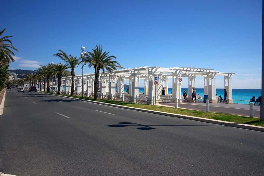 Nice: Méhari ride to Saint-Paul-de-Vence and perfumery - Scenic Drive from Nice to Cagnes-sur-Mer and the Racecourse