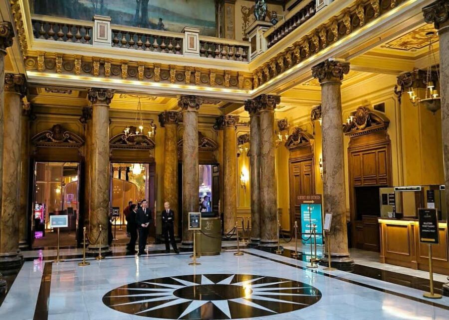 Nice: Monaco Day Trip with Casino, City Tour and F1 circuit - Discover the Glamour of Monte Carlo Casino