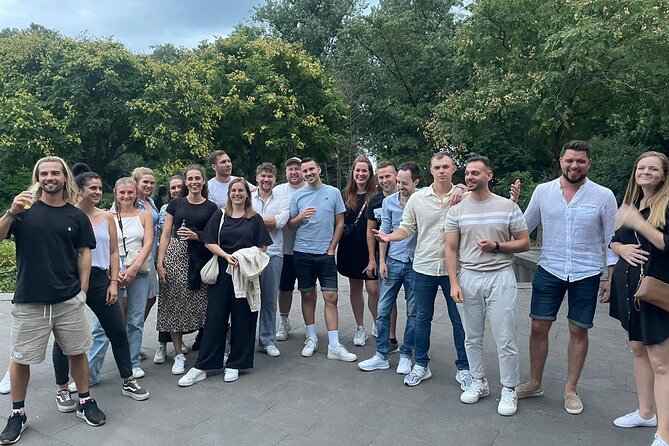 Night PubCrawl Tour in Dusseldorf - Shots and Party! - What Makes the Night PubCrawl in Dusseldorf Unique