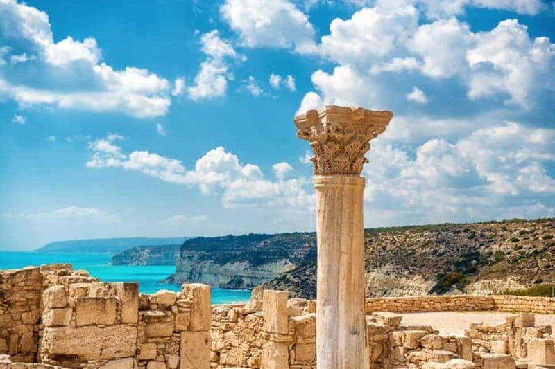 Nikosia : Must-See attractions Private walking tour - Exploring the Leventis Municipal Museum’s Historical Exhibits