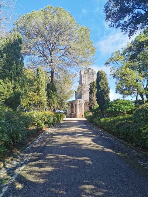 Nîmes - Experience a day like a Roman in ancient times - Starting at the Tour Magne, the Ancient Watchtower