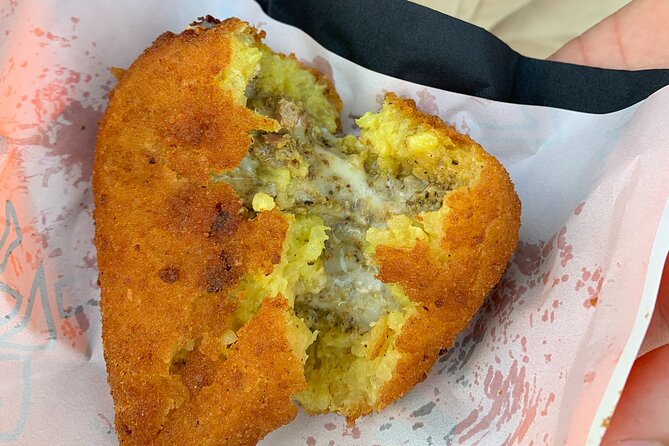 NO DIET CLUB - Best Food Tour in Milan ! - Meet Your Expert Local Guides and Their Personal Touch