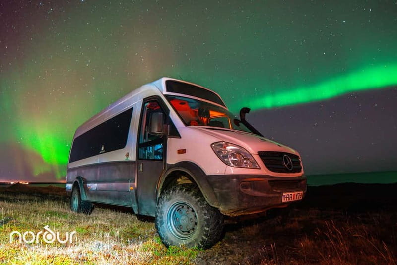 Northern Lights & Hot Choco: Private 4x4 Tour from Reykjavik - Convenient Pickup and Private Group Flexibility