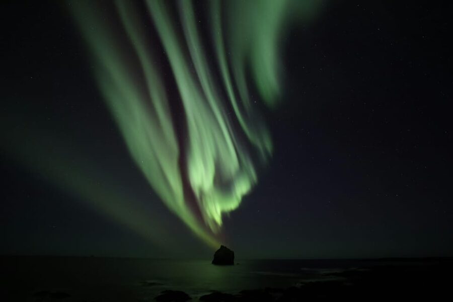 NORTHERN LIGHTS HUNT - PRIVATE TOUR - Finding the Best Spot for Aurora Viewing in Southern Iceland