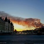 Notre-Dame: pre-entrance stories told by an actor in english - Theatrical Storytelling Led by a Professional Actor