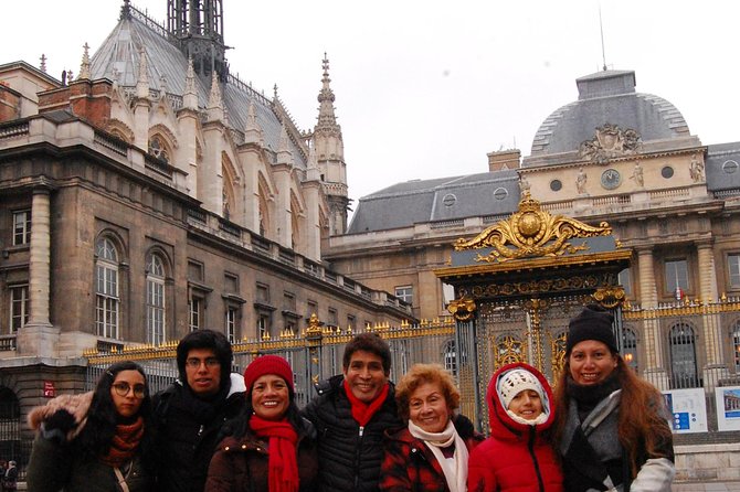 Notre Dame, St Chapel, ile de la cité, Louvre - semi private -4h - Starting at Hôtel Dieu: Meeting Point in the Heart of Paris