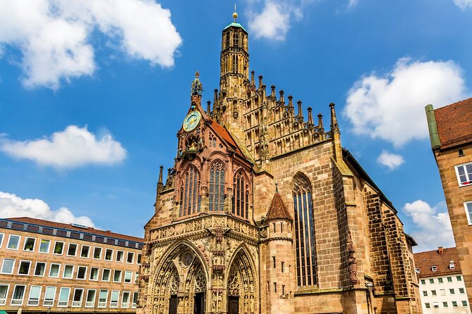 Nuremberg: Medieval Darkness Exploration Game - Exploring the Nassau House and Frauenkirche