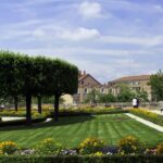 Nuremberg: Old Town Guided Walking Tour - Visiting the Main Market Square and Its Historic Significance