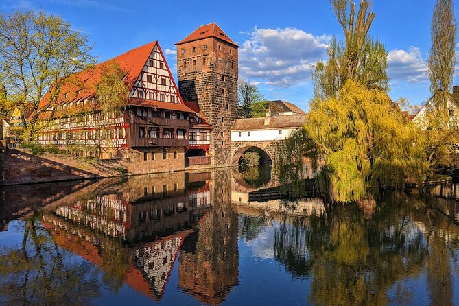 Nuremberg running tour with insider tip guarantee - Starting Point at Ochsenportal and Meeting Details