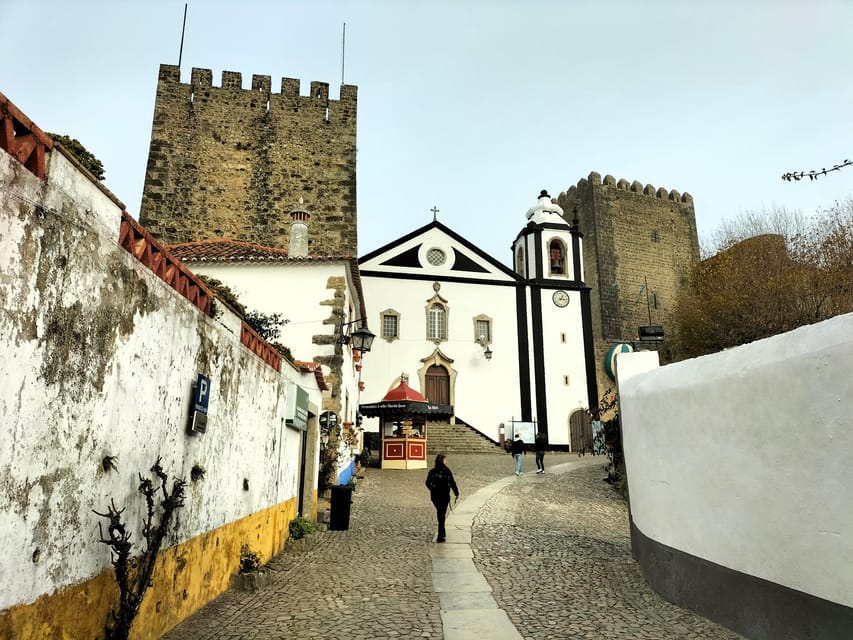 Óbidos (Medieval Town): Half-Day Private Tour from Lisbon - Discover Óbidos’ Medieval Castle and City Walls