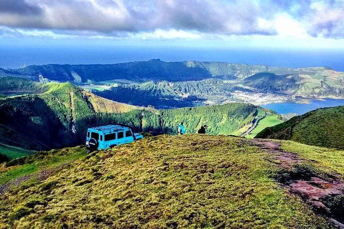 Off the Beaten Track Half Day Sete Cidades Jeep Tour - The Route: Crater Rim and Lakes Exploration