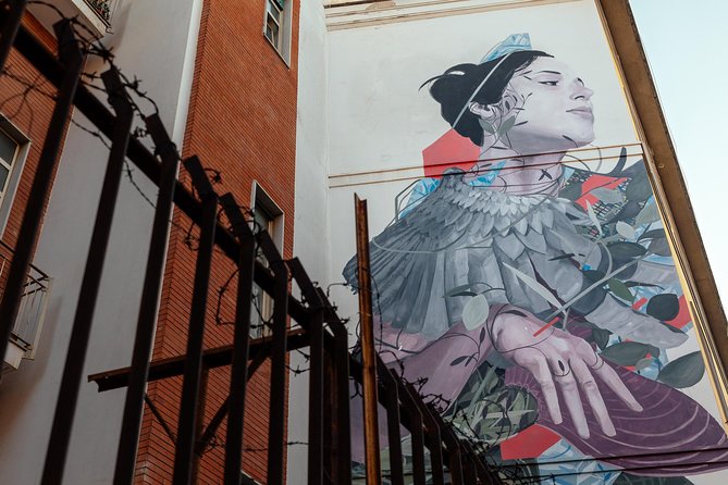 Off the Beaten Track in Naples: Private City Tour - The Role of the Local Guide and Personal Customization