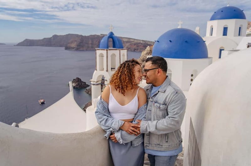 Oia: Couple Photoshoot Seprate Entrance to Blue Dome - What the 30-Minute Photoshoot Entails