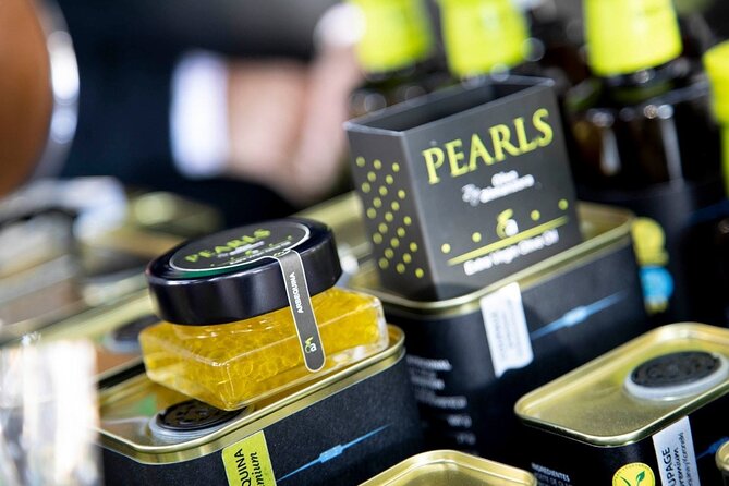 Oil tourism in Pulpí Discover the World of EVOO - Tasting Premium EVOOs and Aroma-Infused Condiments