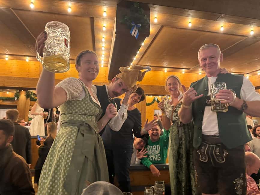 Oktoberfest Munich: Large Beer Tent Entry+Table Lunch/Dinner - How the Tour Starts and What to Expect at the Meeting Point