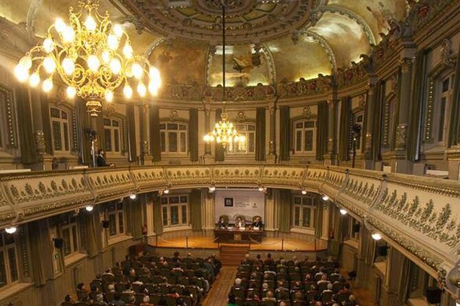 Old Town Bilbao Tour in small group - Discovering San Anton and the Oldest Bridge