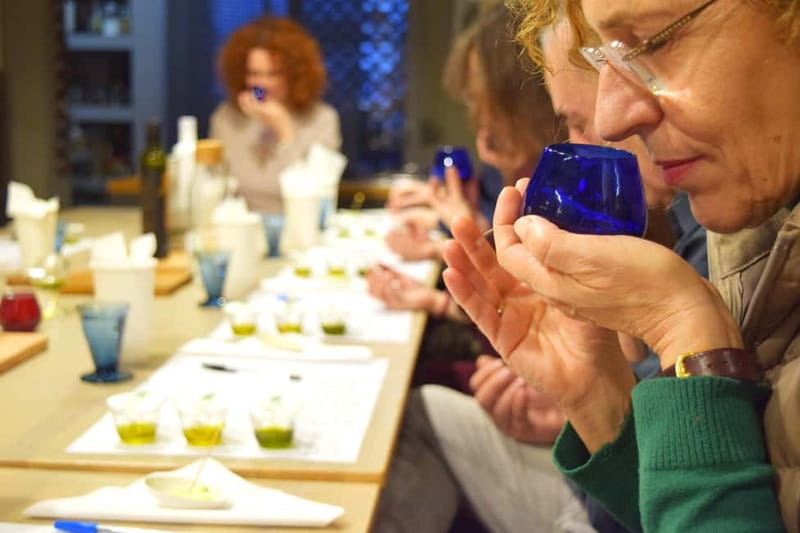 Olive oil tasting & food pairing in Thessaloniki - The Olive Oil Tasting Experience in Detail