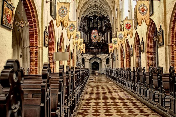 Oliwa Cathedral in Gdansk & Trip to Park - 2h private trip by luxury car - Discover the Majestic Oliwa Cathedral in Gdansk