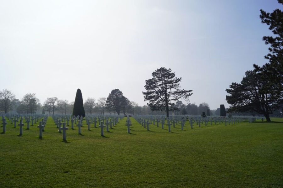Omaha Beach and Colleville Cemetery Private Walking Tour - Meet Your Guide at the Visitors Center in Normandy