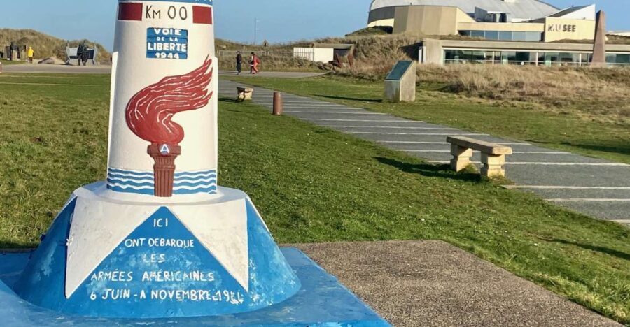 Omaha, Utah Landing Beaches Small-group by Mercedes - From Paris to Normandy in Comfortable Luxury