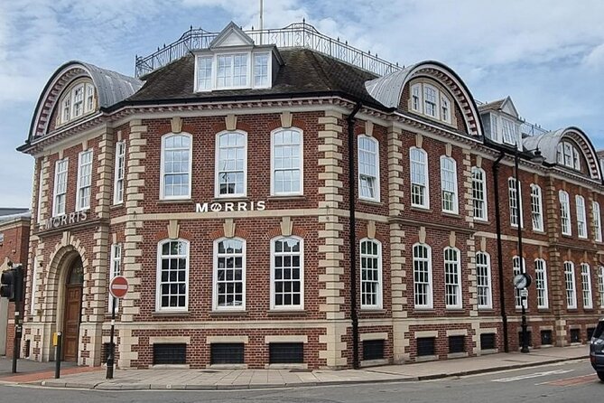 On the Origins of Charles Darwin: A Self-Guided Audio Tour of Shrewsbury - St Mary’s Church and Darwin’s Childhood Worship