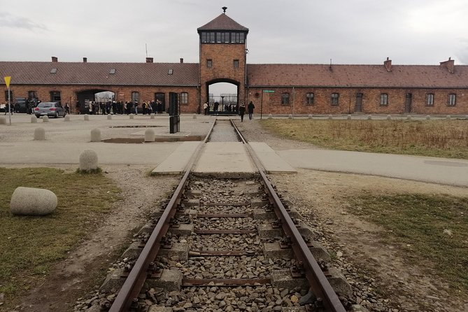 One Day Tour to Auschwitz-Birkenau from Warsaw by Car - Detailed Itinerary and Sightseeing at Auschwitz and Birkenau