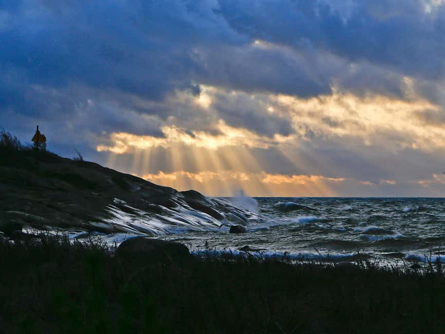Örö Fortress Island Guided Tour with Lunch - Visiting the Coastal Artillery Casemate