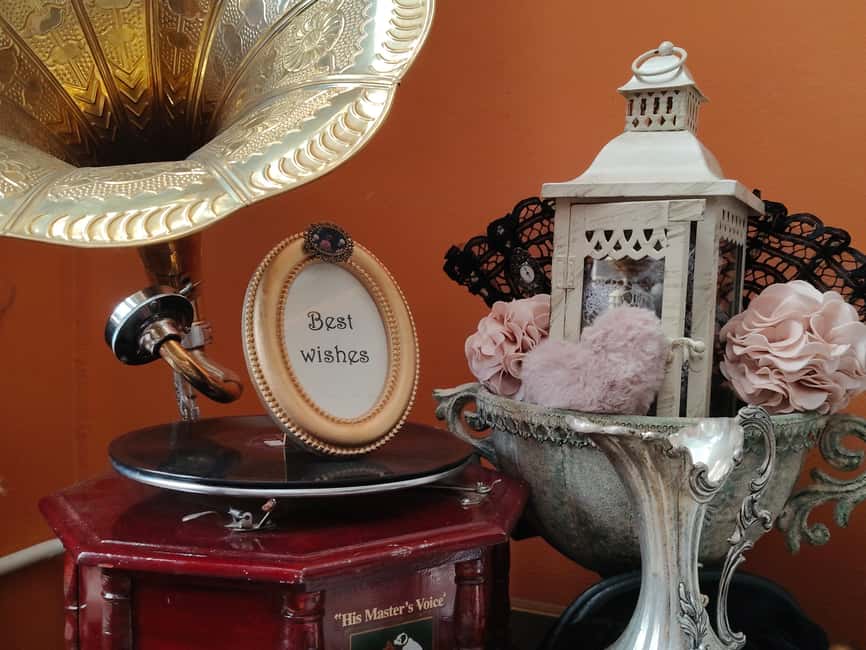 Osijek: Paint and Wine Workshop - The Perfect Setting at Studio Respect Boutique