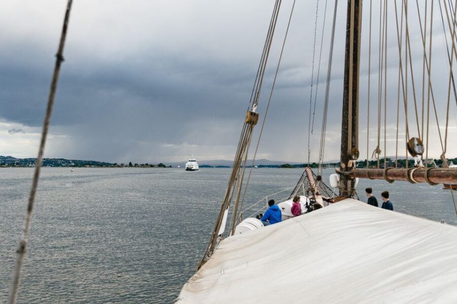 Oslo: Fjord Evening Cruise with Shrimp Buffet - An Authentic Voyage on a Restored Wooden Sailing Ship